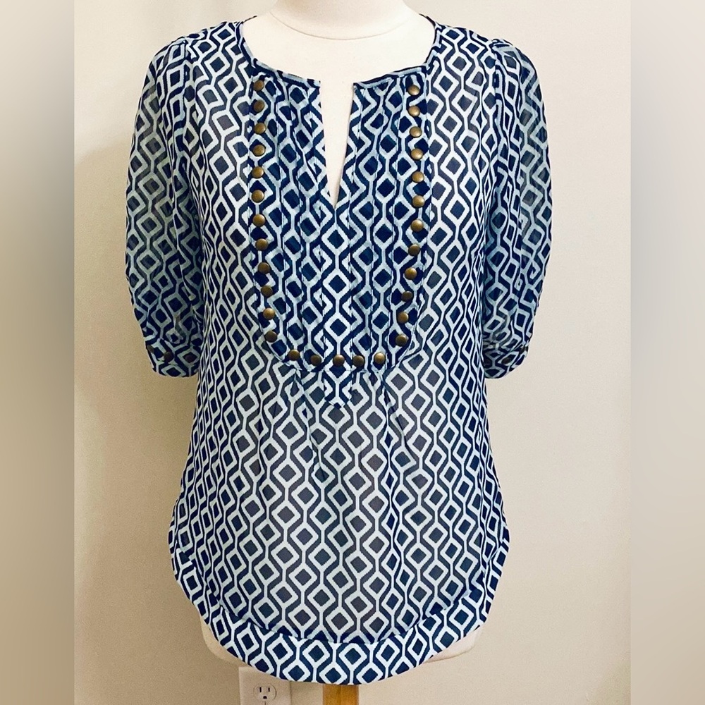 41 Hawthorn Navy Blue Geometric Print SZ S Brass Studded Aztec Boho Polished Top